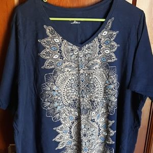 EUC Catherine's navy blue V neck tee